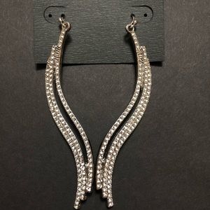 Triple Wave Linear Earring in Silver